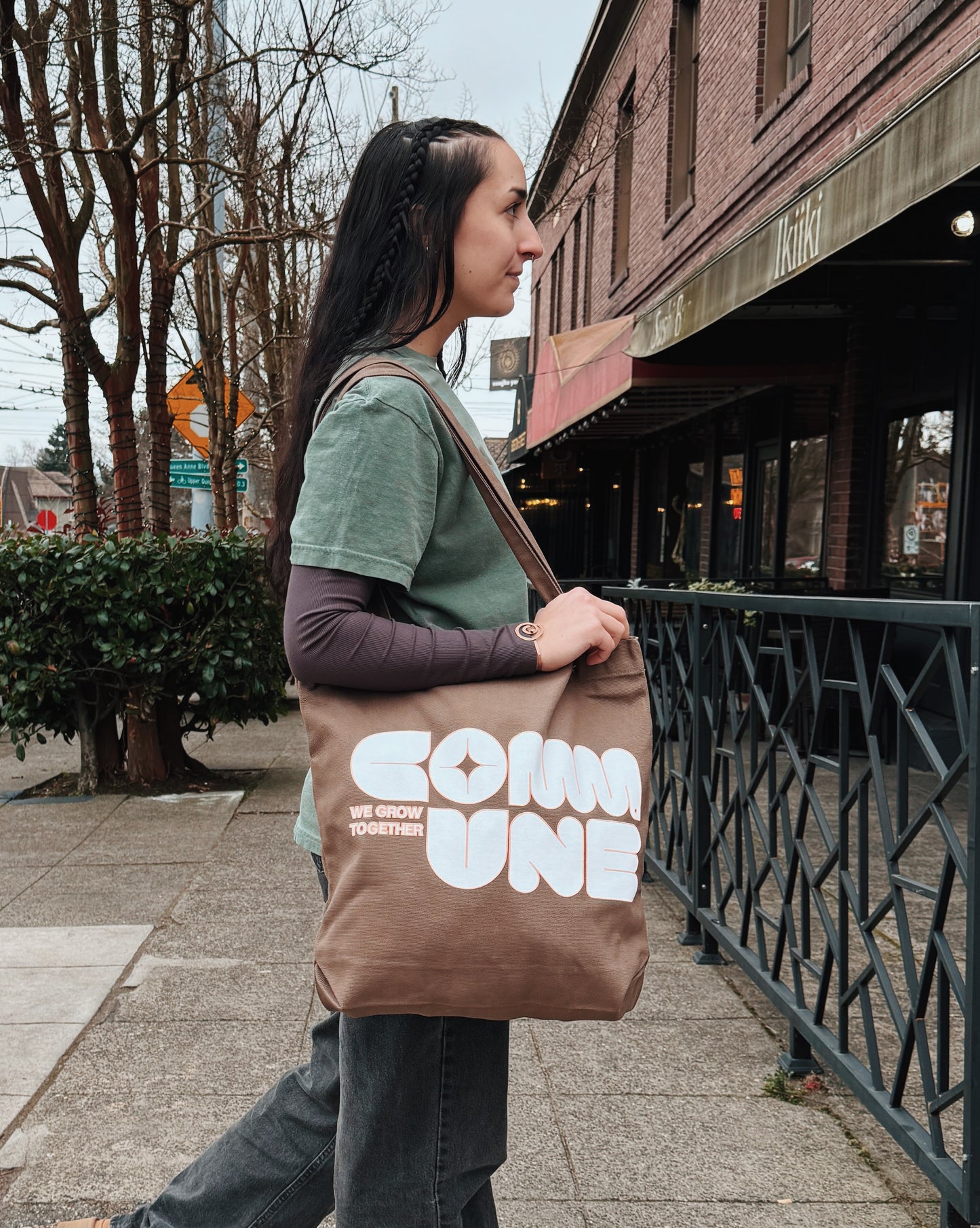 Commune Tote Bag